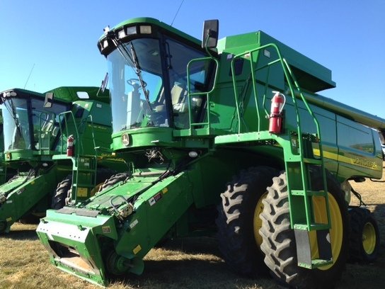 2004 John Deere 9560 STS