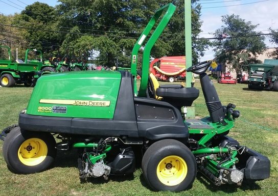2010 John Deere 8000 in
