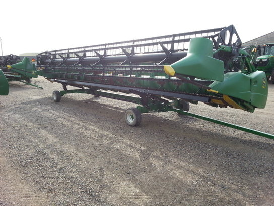 2009 John Deere 635F in
