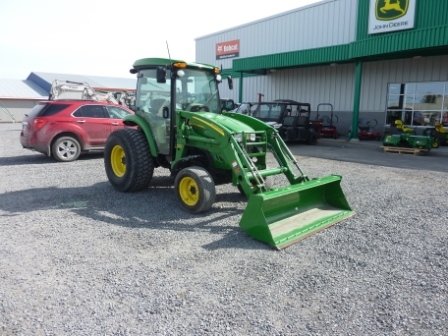 2011 John Deere 4520 in