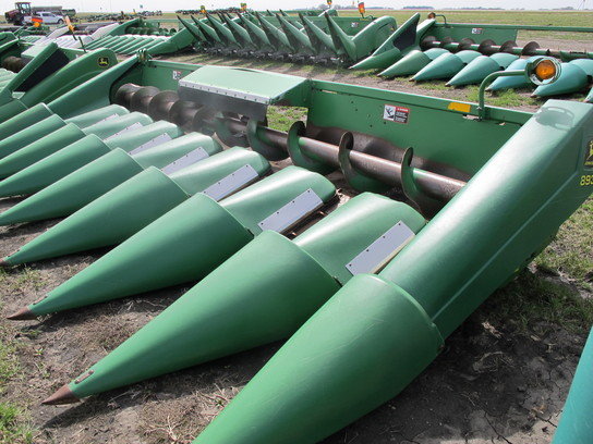 1997 John Deere 893 in