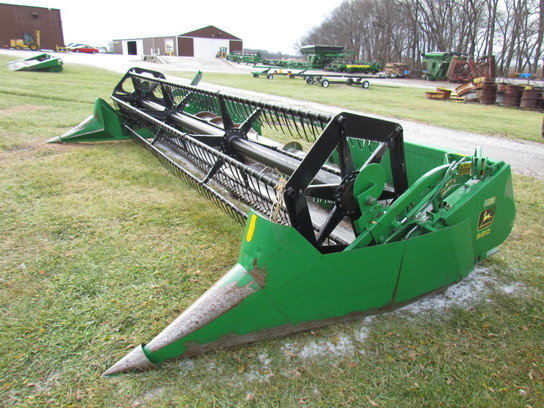 1993 John Deere 920 in