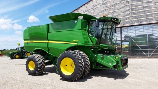 2012 John Deere S660 in