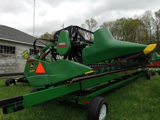 2008 John Deere 635F in