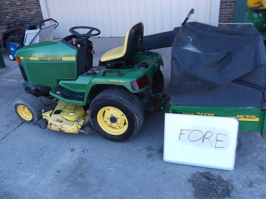 1998 John Deere 425 in