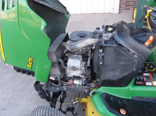 2003 John Deere X475 in