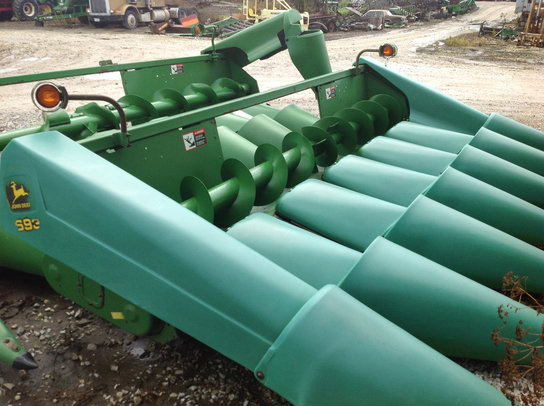 1995 John Deere 693 in