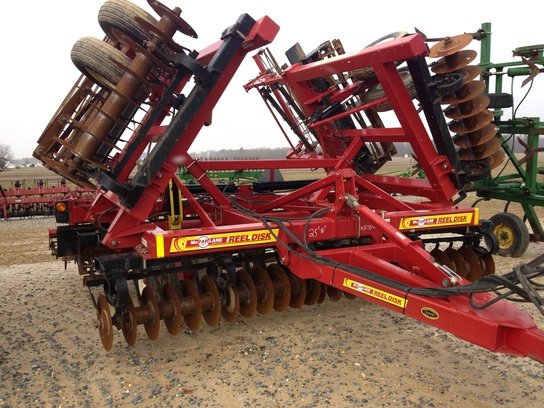 McFarlane RD4025 in Harrington, DE