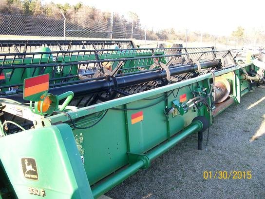 2001 John Deere 930F in