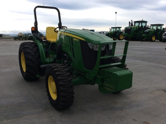 2013 John Deere 5085M in