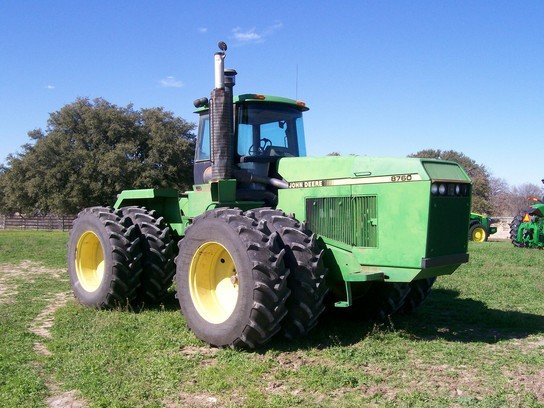 1991 John Deere 8760 in