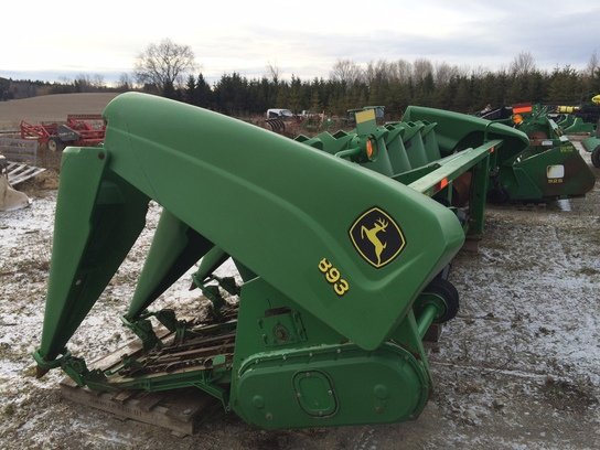 2002 John Deere 893 in