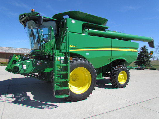 2013 John Deere S660 in