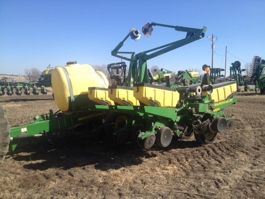 2005 John Deere 1760 in