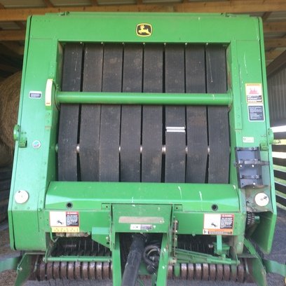2005 John Deere 567 in
