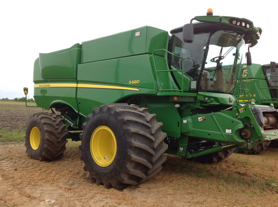 2013 John Deere S680 in