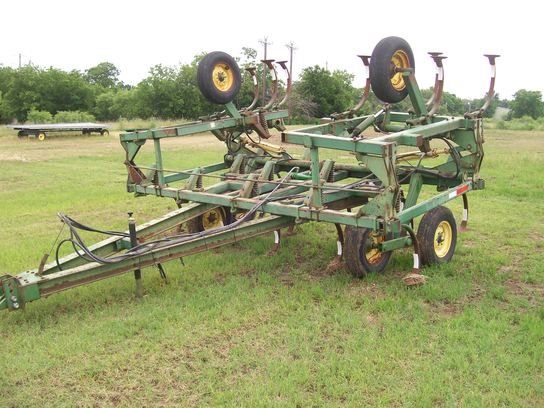 John Deere 1610 in De