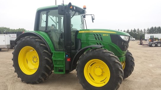 2014 John Deere 6115M in