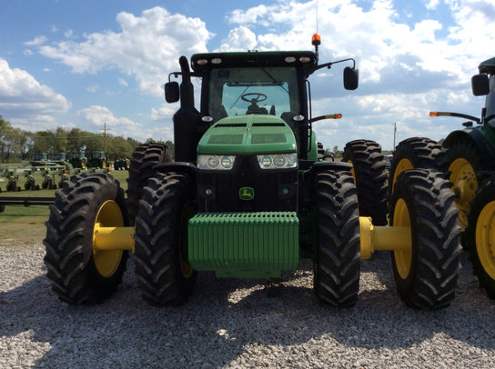 2014 John Deere 8270R in