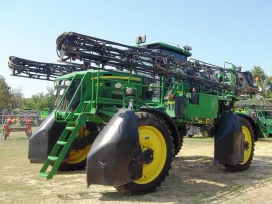 2011 John Deere 4730 in