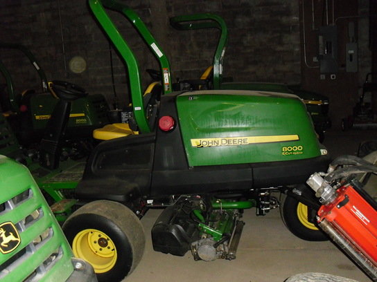 2010 John Deere 8000 in
