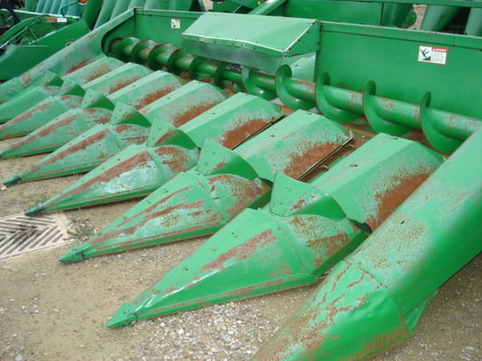 1984 John Deere 843 in