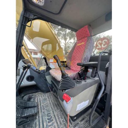 2020 Komatsu PC240-8