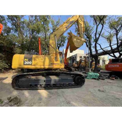2021年小松 PC300