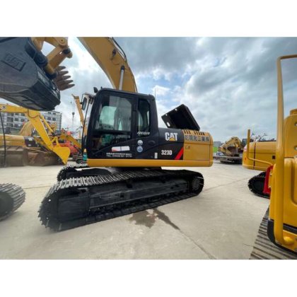 2023年卡特彼勒 323D