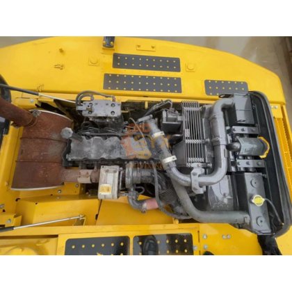 2020 Komatsu PC220-8