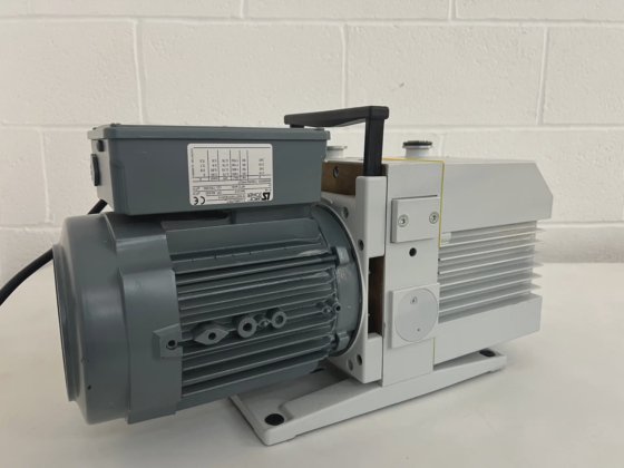 Leybold Trivac D16B LS90LPR/T 真空泵