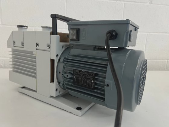 Leybold Trivac D16B LS90LPR/T 真空泵