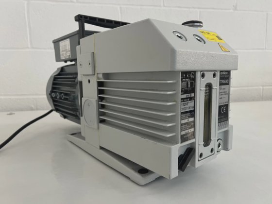 Leybold Trivac D16B LS90LPR/T 真空泵