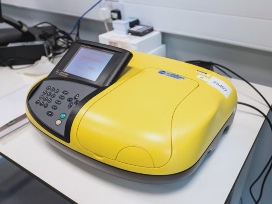 Amersham Biosciences Ultrospec 6300pro 分光光度计