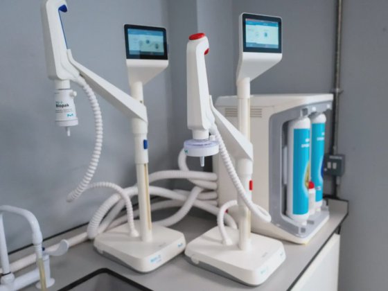 Milli-Q IQ 7003 净水系统