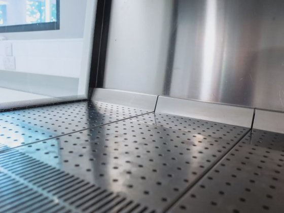 ウルトラセーフクラスII安全キャビネット