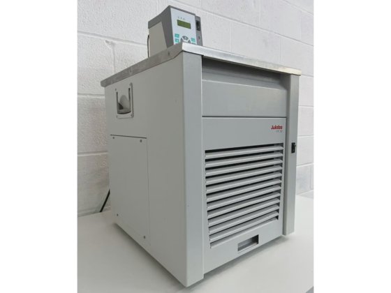 Julabo FP50 GB 冷冻/加热循环器