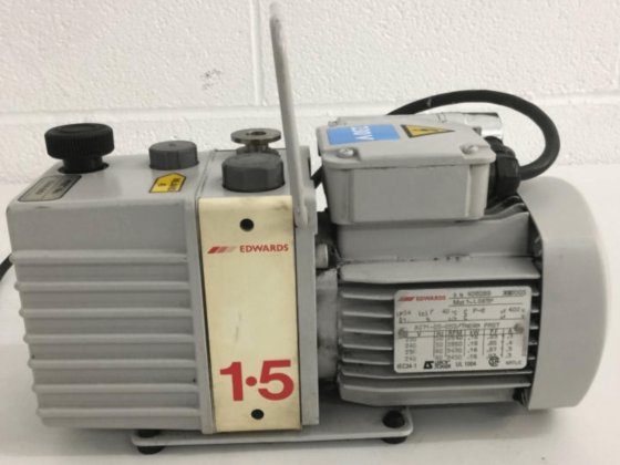 エドワーズE2M1.5ロータリーベーン真空ポンプ
