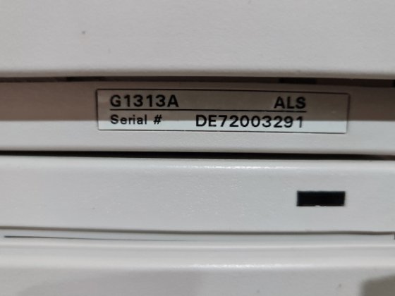 配备二元泵和多波长检测器的安捷伦 1100 系统 HPLC 系统