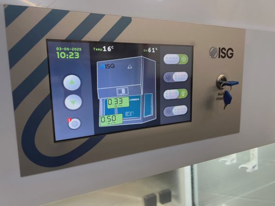 ISGバイオセーフティキャビネット クラス2