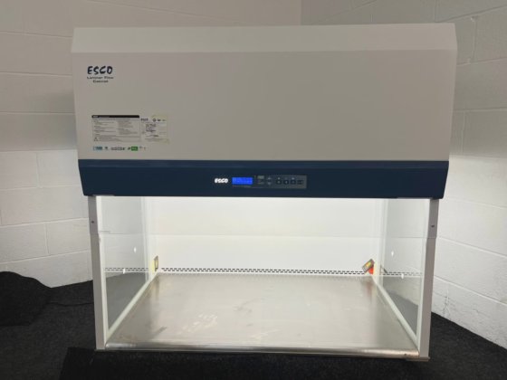 エスコ・エアストリーム第3世代層流キャビネット
