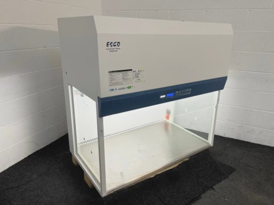 エスコ・エアストリーム第3世代層流キャビネット