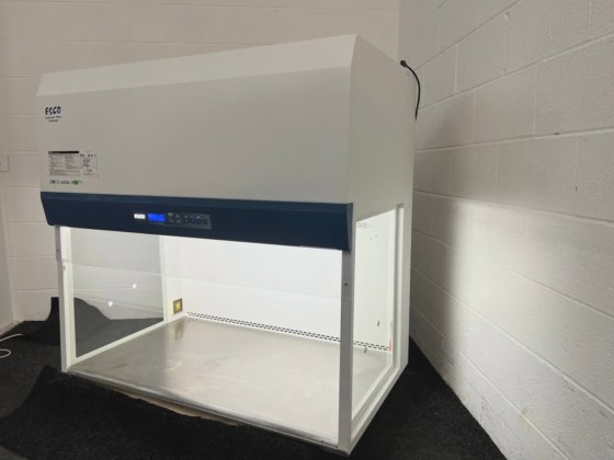 エスコ・エアストリーム第3世代層流キャビネット