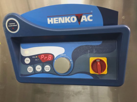 Henkovac E-303 KL Machine à