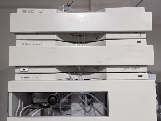安捷伦 1100 高效液相色谱系统（带脱气器和 DAD