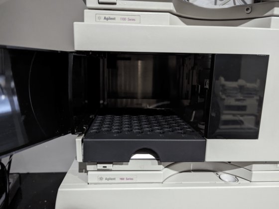 安捷伦 1100 高效液相色谱系统（带脱气器和 DAD