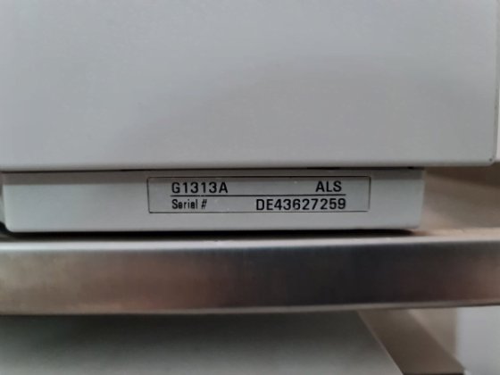 安捷伦 1100 高效液相色谱系统，带 Quat 泵和可变波长检测器