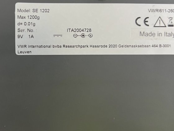 VWR バランス SE 1202