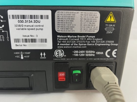 配备 313DW 泵头的沃森马洛 323 系列驱动器