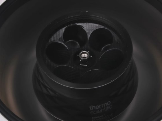 サーモ・マルチフュージ X4R Pro 冷凍遠心分離機